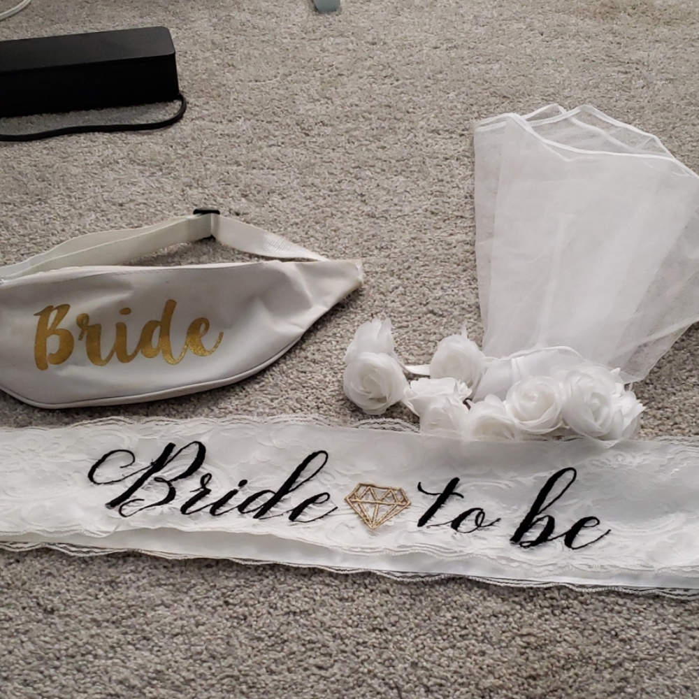 Bride sash, veil, fanny pack